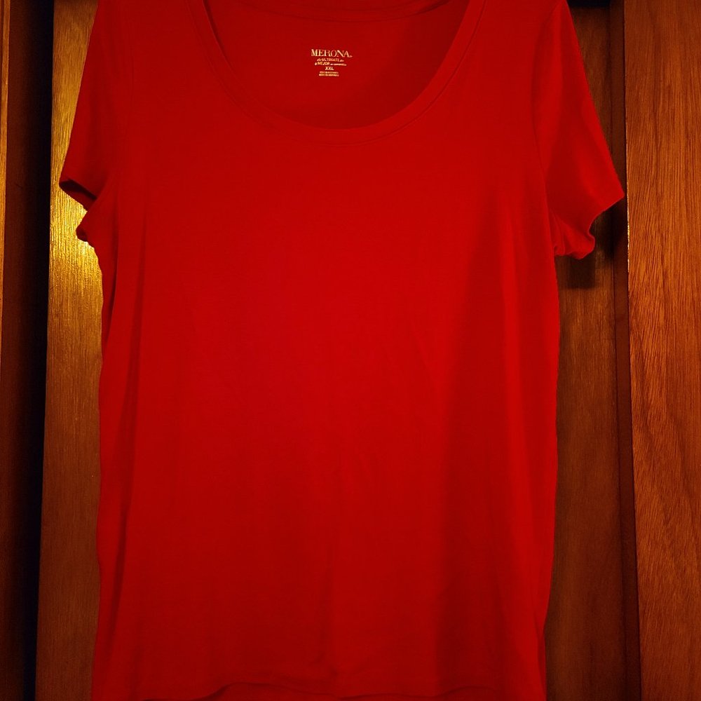 Short sleeve t-shirt